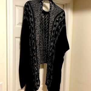 Steve Madden Poncho
